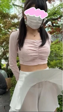 ぱんつ脱いじゃった♡超超ミニスカ春服でぱんちら＆胸ちら散歩♡-2