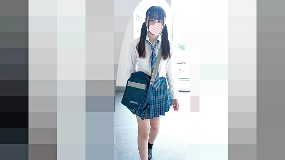 3人目のアイドル顔はアナルくぱぁ。ノーパン登校３名のエレベーター盗撮！-5