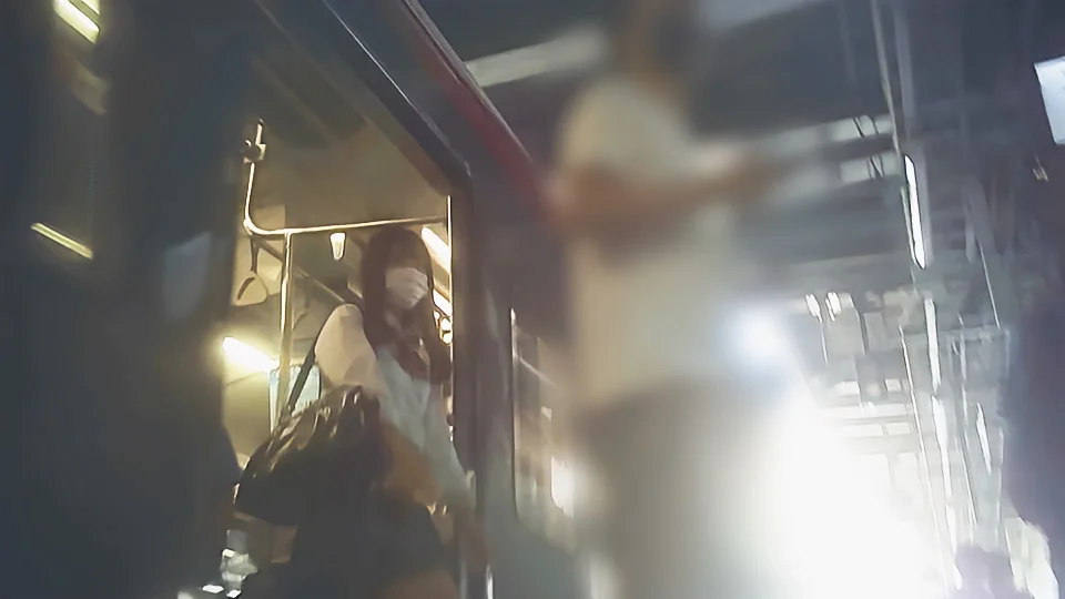 つい屈んで見たくなるミニスカ制服JK-1