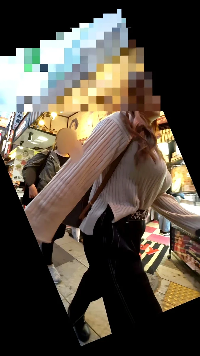 【再販】97エロいギャルが爆乳を見せつけながら街を歩いていました