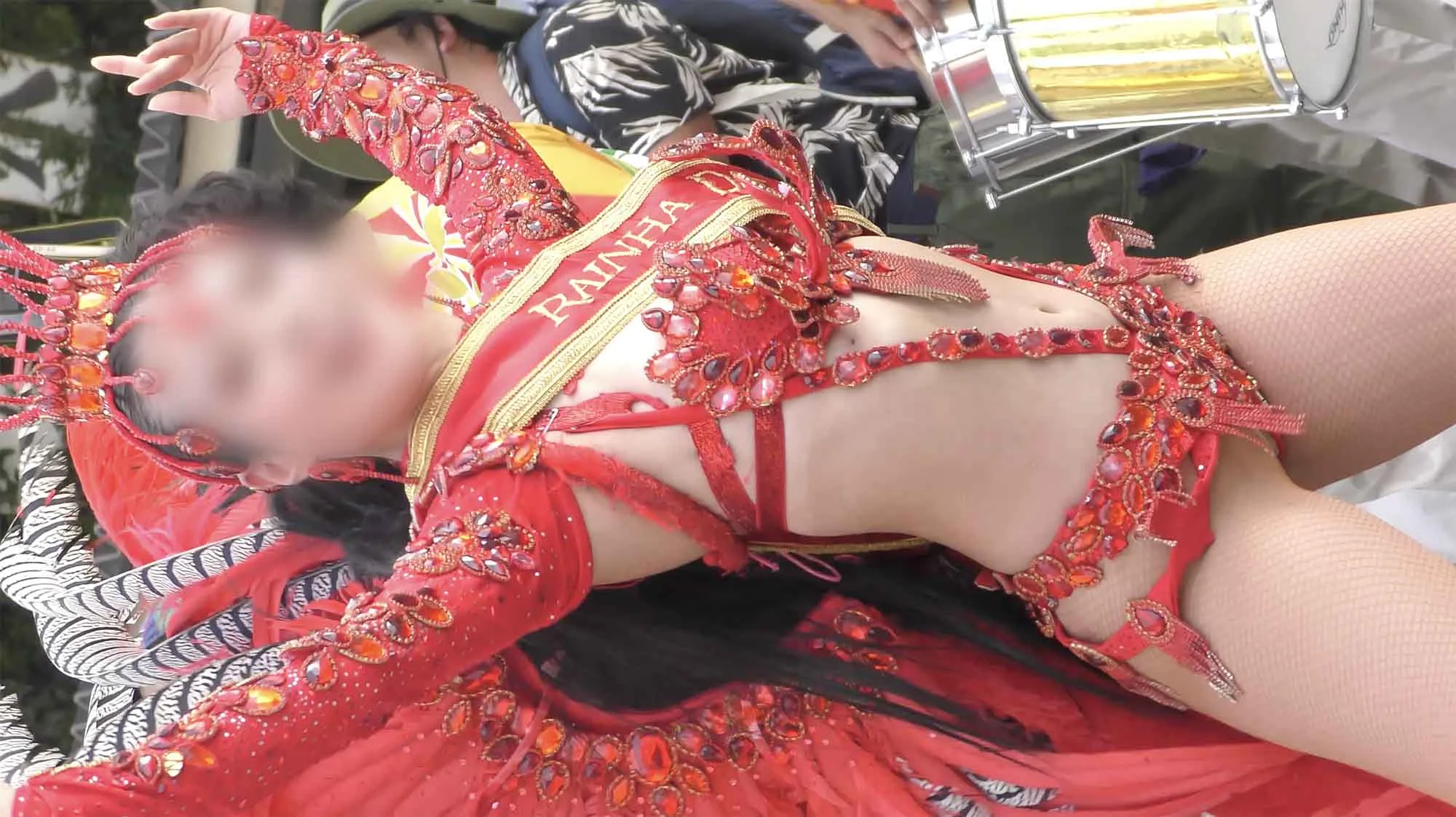 【フェチ動画】4K! 魅力的なムチムチな下半身と形の良いヒップがたまらない！ここ近年の女子大生ダンサー代表する風格と美貌の赤姫-5