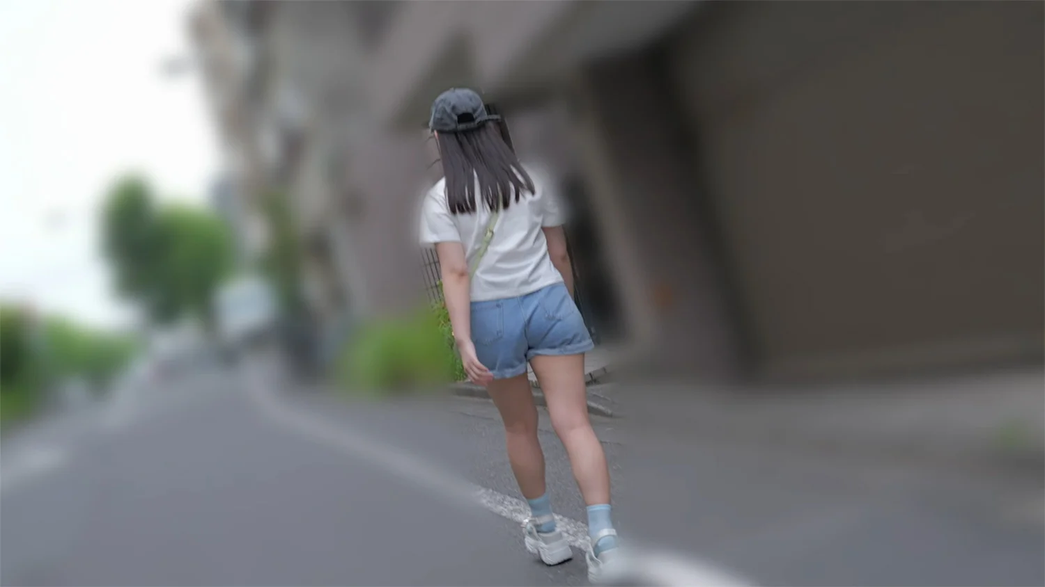 夏休み、帰省中の大学生　ずっと狙ってた近所の子。念願の子宮陥落マーキング