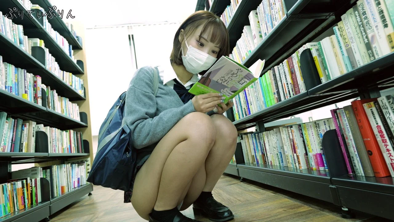 ぷりぷりJK31超美巨尻美アナル美マンの３拍子超カワイイちゃん！ローライズで割れ目が丸見えで 尻もアナルがクッキリ！-1