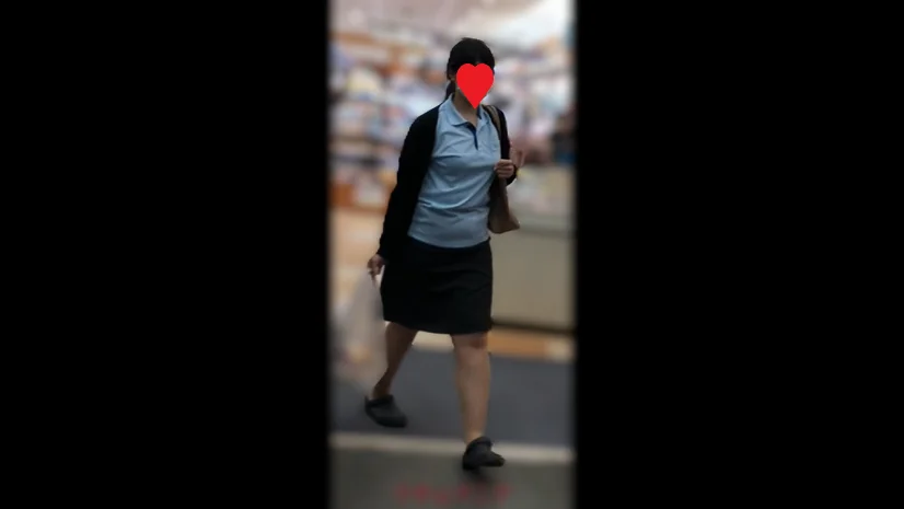 【再販】制服OLのスカートの中33～綿素材レース付きパンティーvsエロエロ食い込みパンティー～-4
