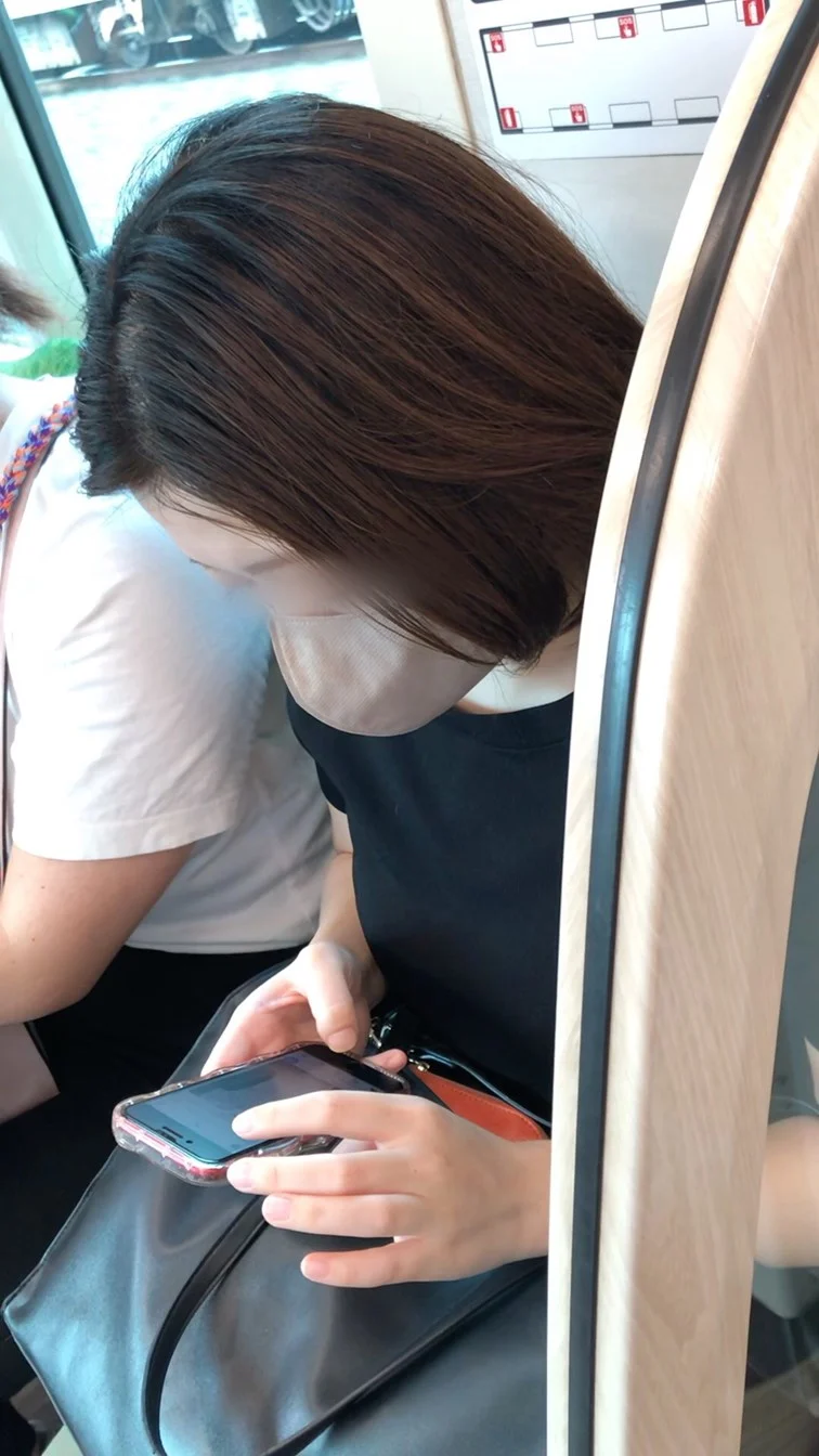 【上からの眺め73_ちっぱいver】清楚系ＯＬの小ぶりなオッパイを上から観察！-1