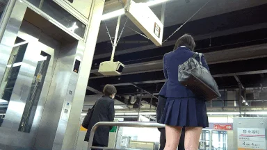 【実録/追尾】お尻とアソコ両面撮り。吹奏楽部員ミニスカK