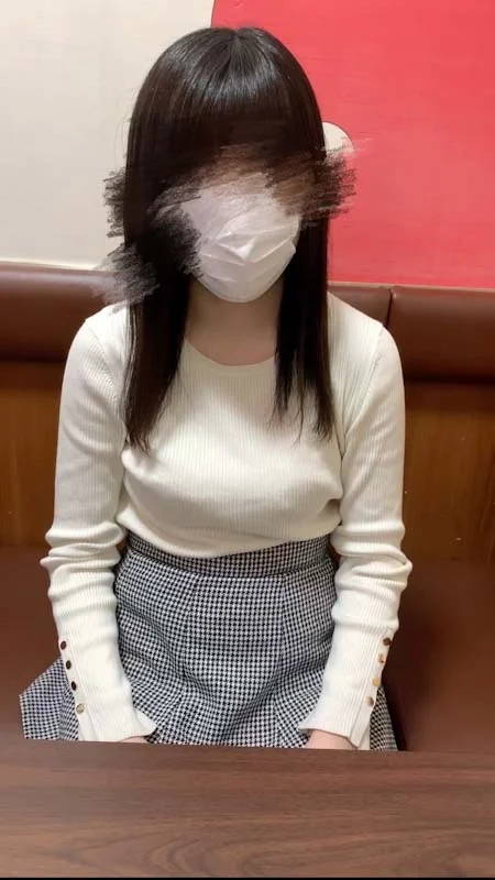 ガルバ面接と称したら若くて可愛い子のパンチラ撮れるんじゃないか？を試してみた♡