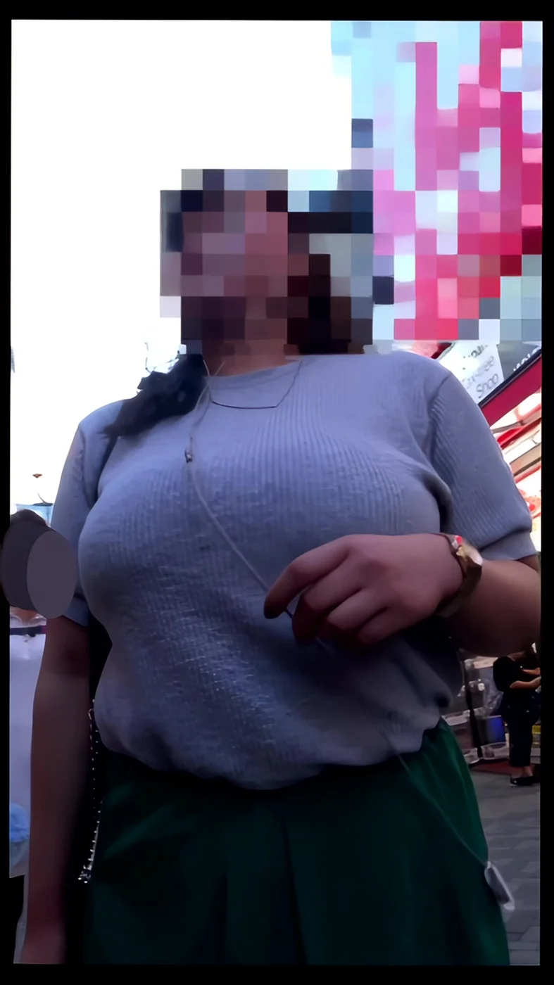 【再販】205爆乳というか爆得体ギャル-2