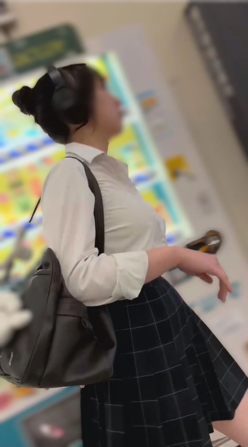 【再販】街の風景３２　国宝級の奇跡の制服巨乳美女で生涯エンドレスオナニー♡