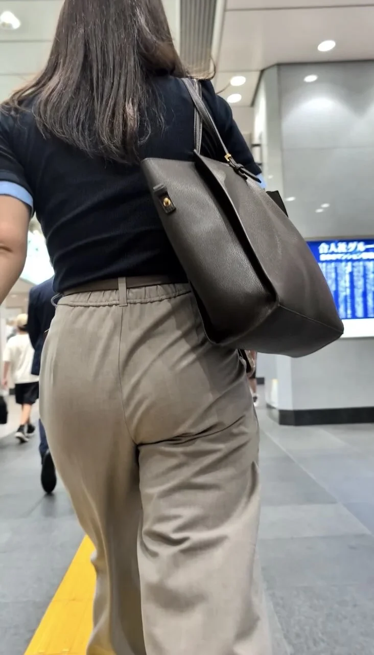 【579】パツパツパンツOLさんまとめ動画みたび！今回も夏服OLさん！-3