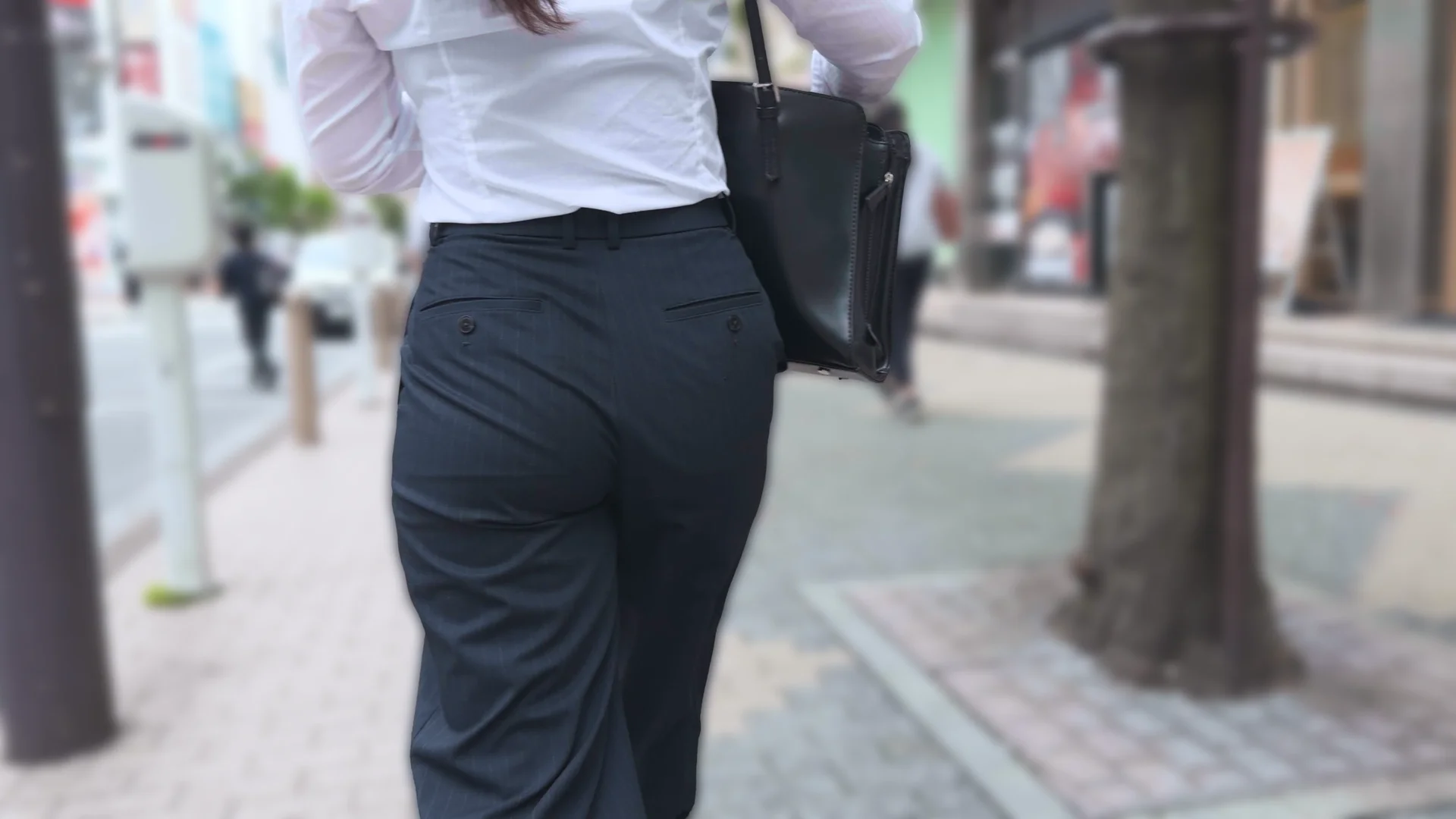 歩行記録0373「高ボリュームむにゅ尻女性の街歩きを観察」(全2名)-5
