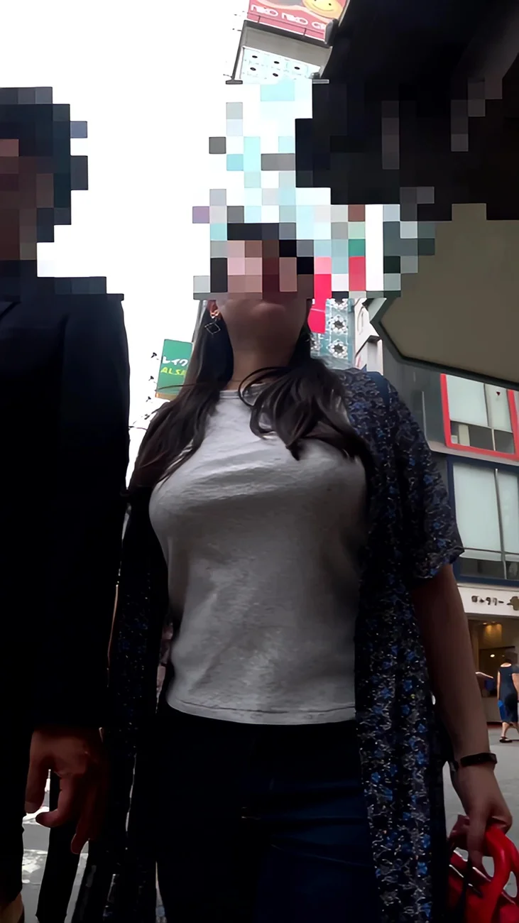 【再販】223爆乳が目立ちまくる豊満彼女-1