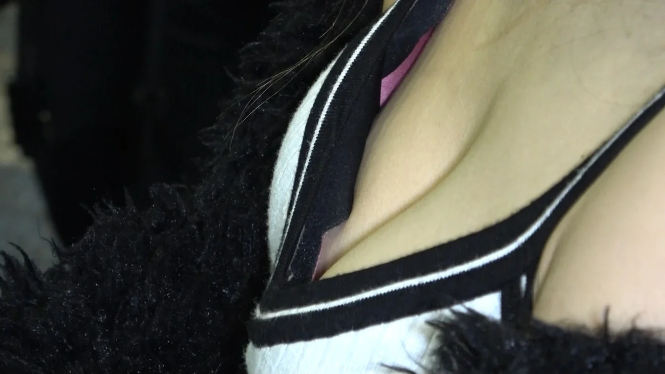 【再販】おっぱいとお尻どっちも好きな人におすすめ。フェロモン全開キャンギャル部分撮り-2